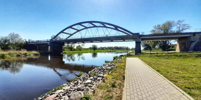 Rozbiórka starego i budowa nowego mostu w m. Santok w ciągu drogi woj. nr 158 w km 11+777