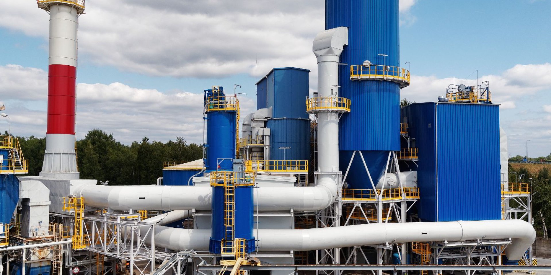 Construction of the 3rd stage of flue gas desulphurization system and the 1st stage of the flue gas denitrification system for the WR-25 boiler house in PEC Gliwice