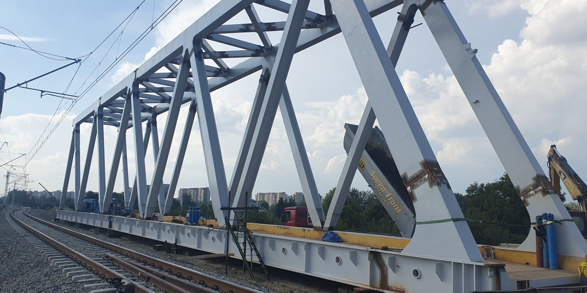 Construction of a new bridge over the Odra River along track No. 1 of railway line No. 132 in Opole