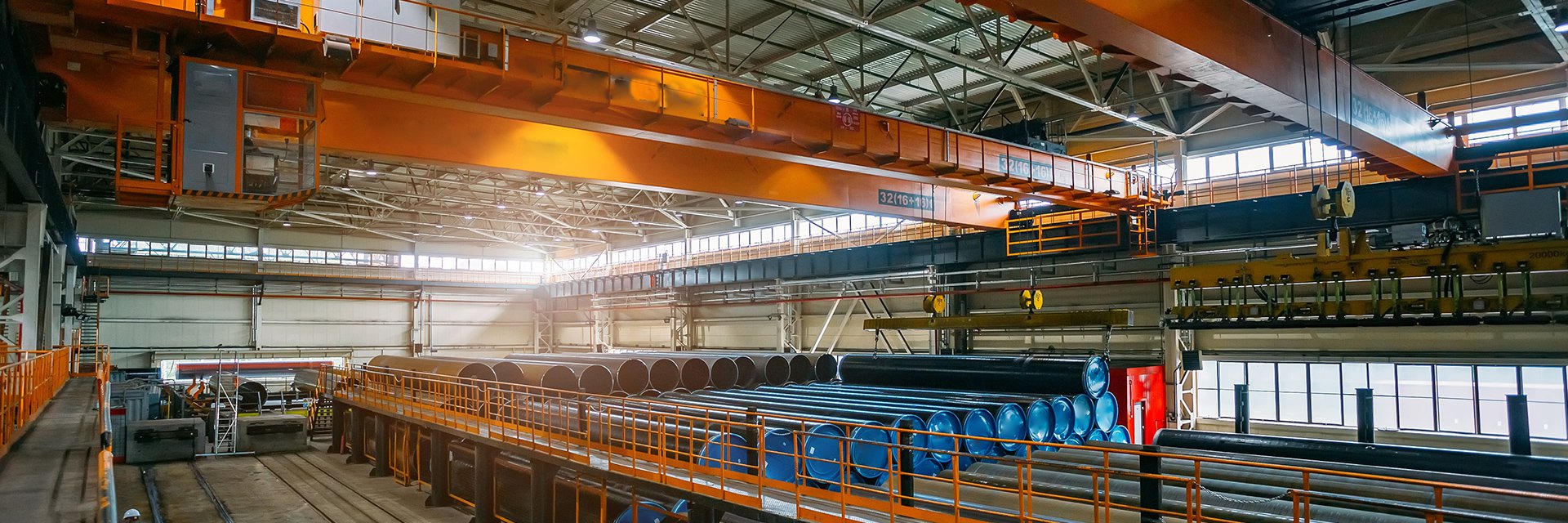 Production halls for light and heavy construction