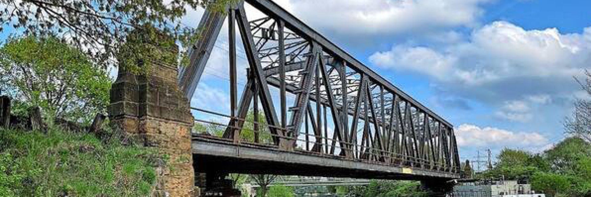 Reconstruction of the road bridge over the Ibbenbüren Canal, Germany